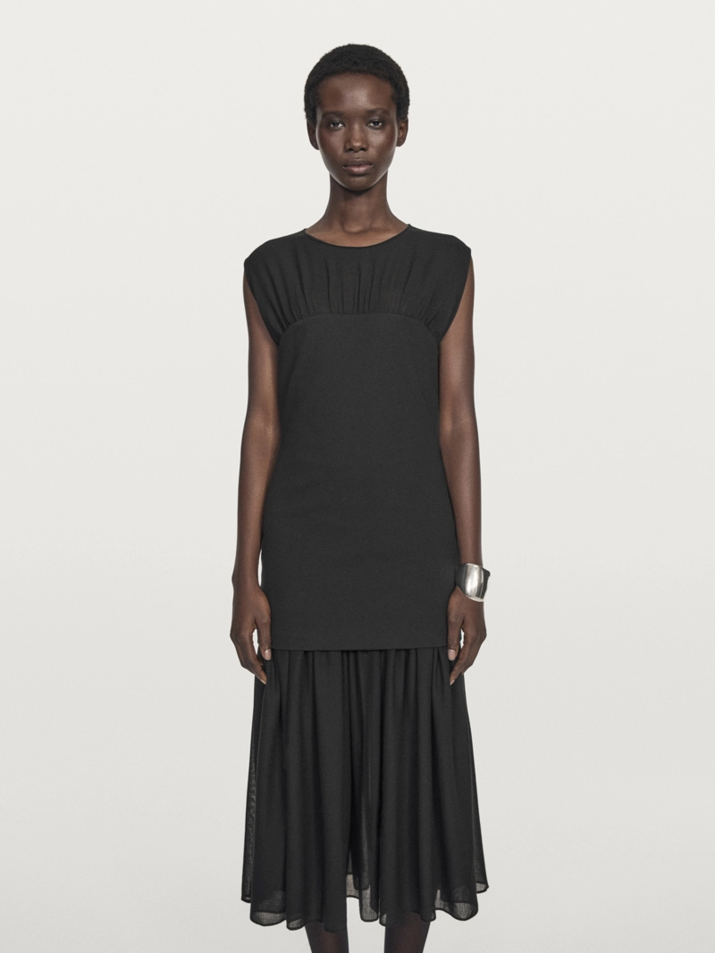 Платье-миди с контрастным полупрозрачным верхом