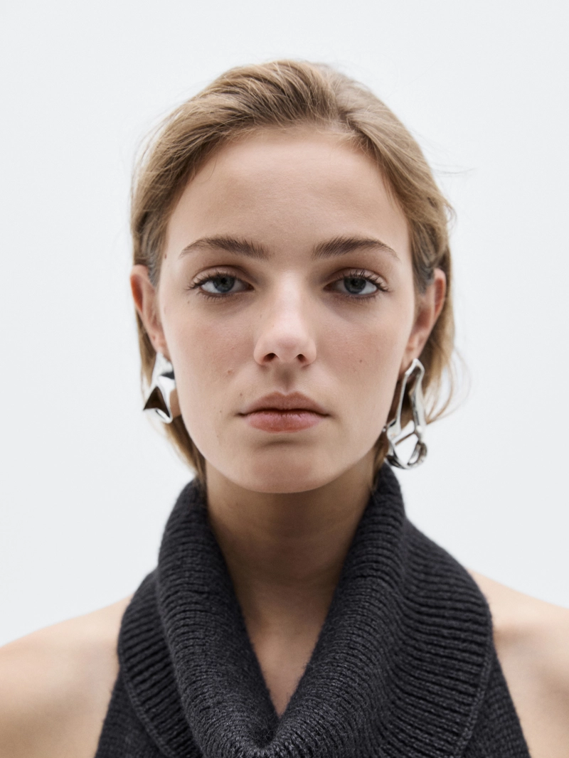 Платье-миди с галстуком на шее - limited