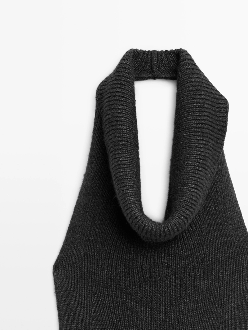 Платье-миди с галстуком на шее - limited