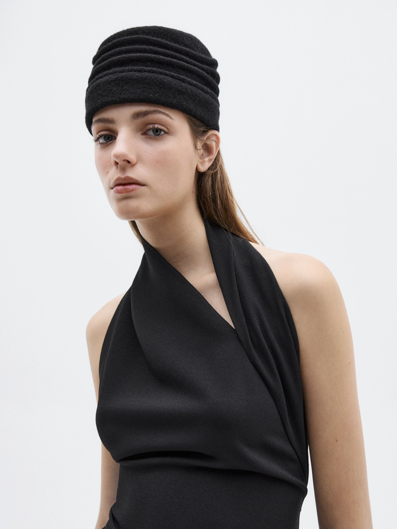 Длинное платье с открытой спиной - limited