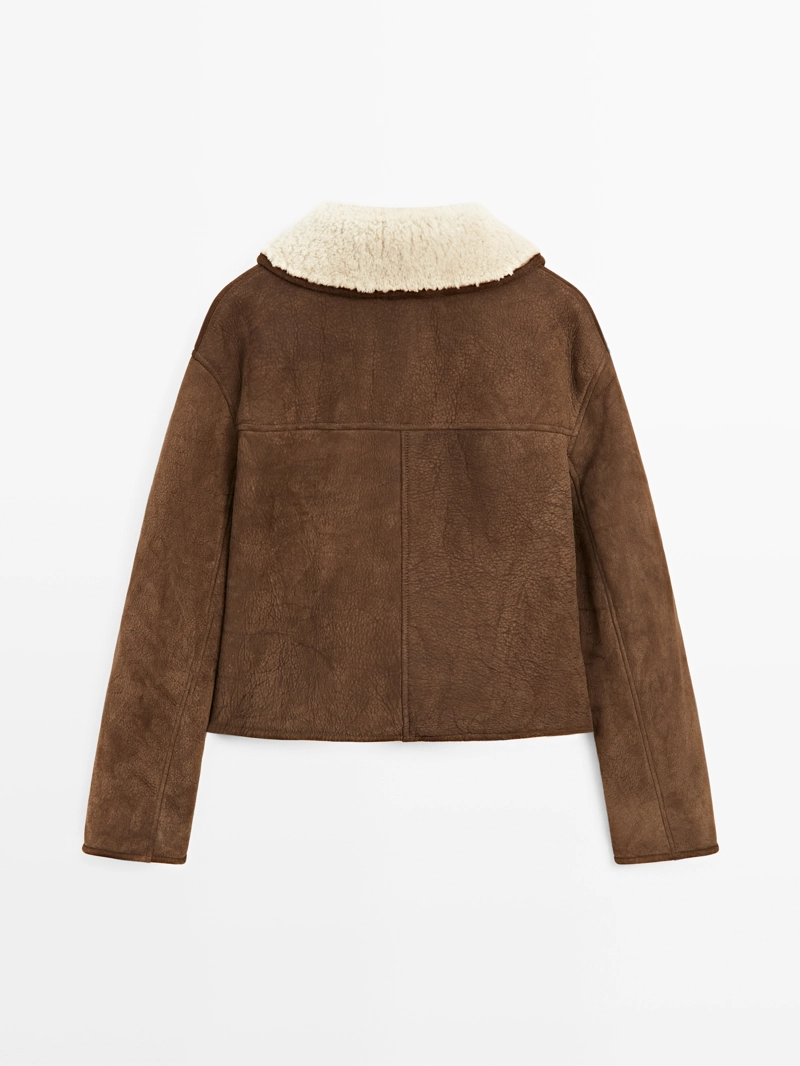 Кожаная куртка с искусственным овчиной