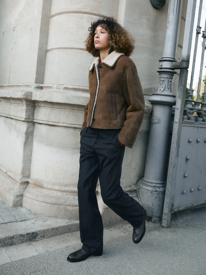 Кожаная куртка с искусственным овчиной