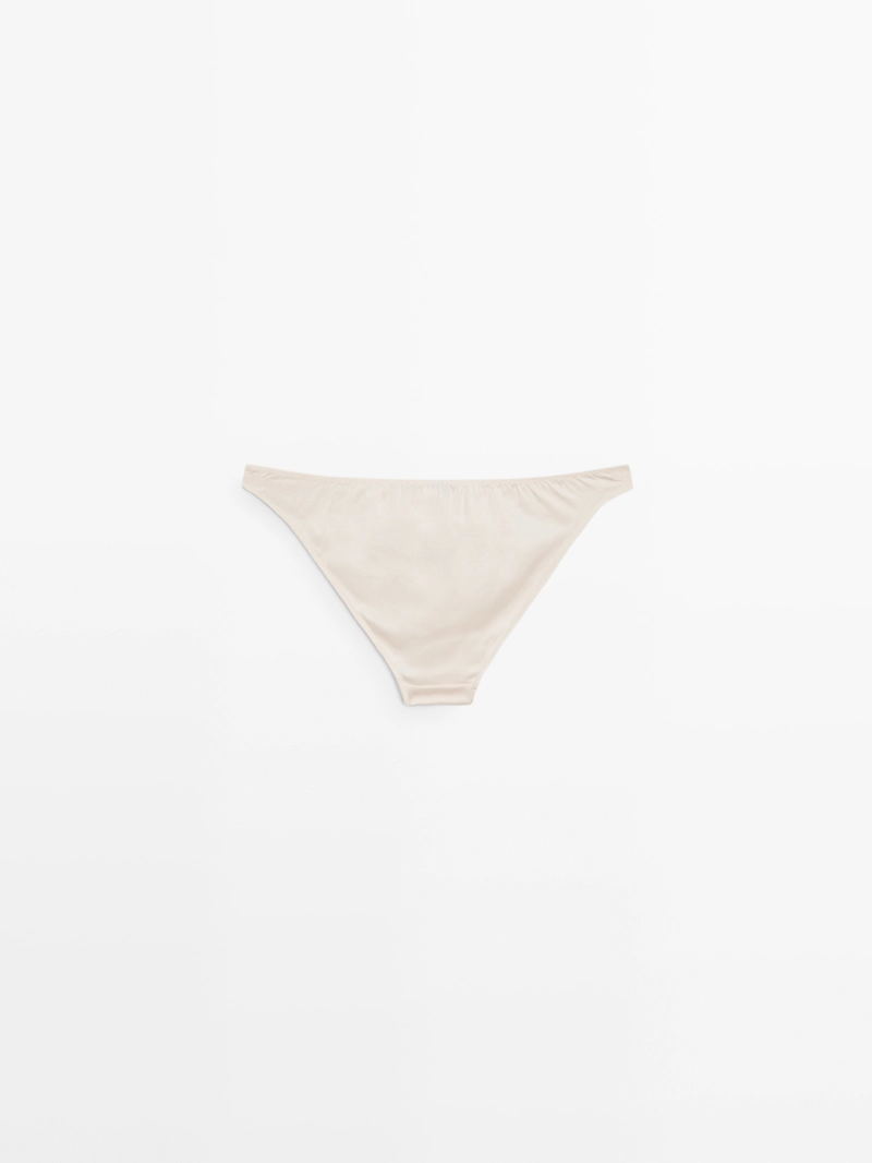 Трусики из атласного шелка