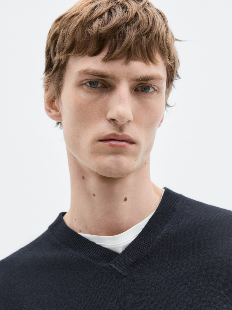 Водолазка из шерсти и кашемира с v-образным вырезом - limited