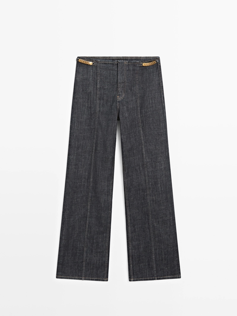 Джинсы с высокой талией и широкими брючинами с цепями