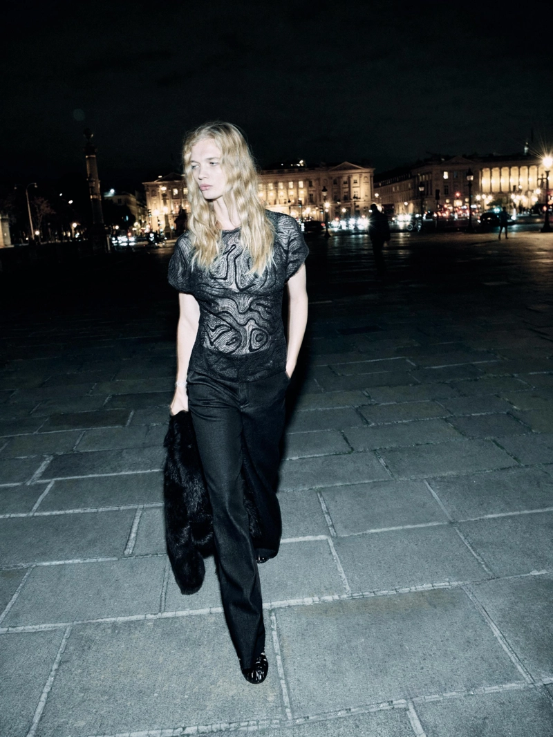 Джинсы с высокой талией широкие