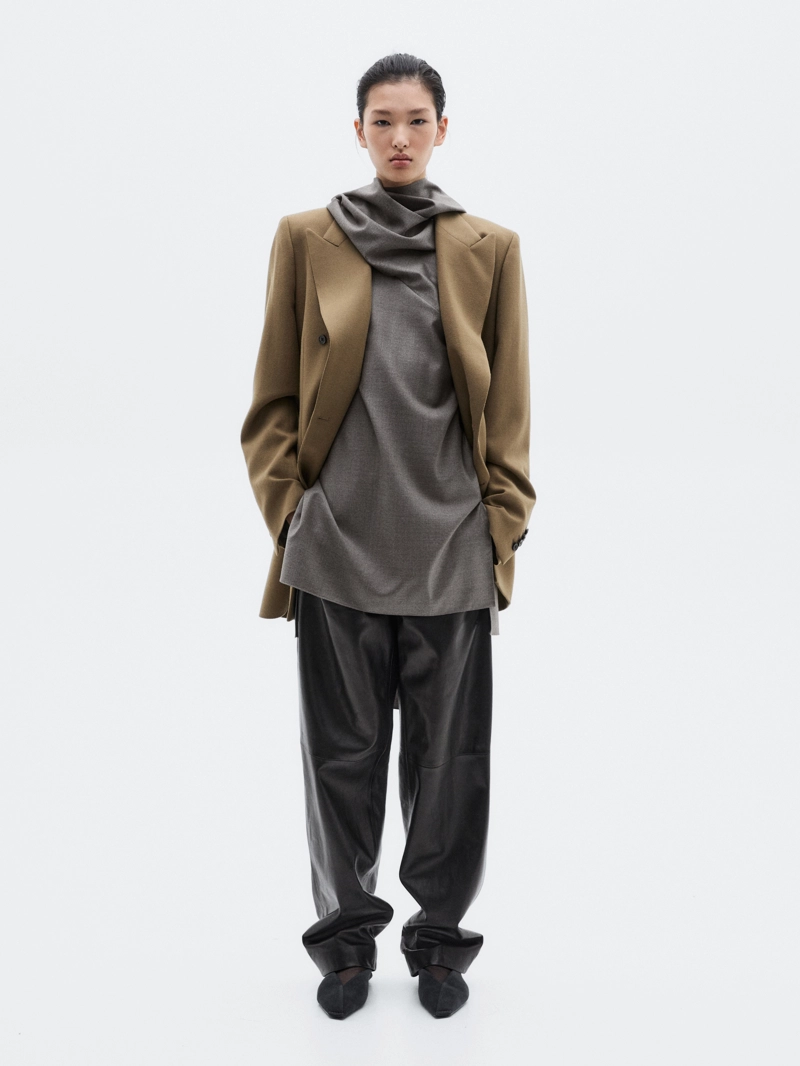 Длинный пиджак с двубортной застежкой из 100% шерсти - limited