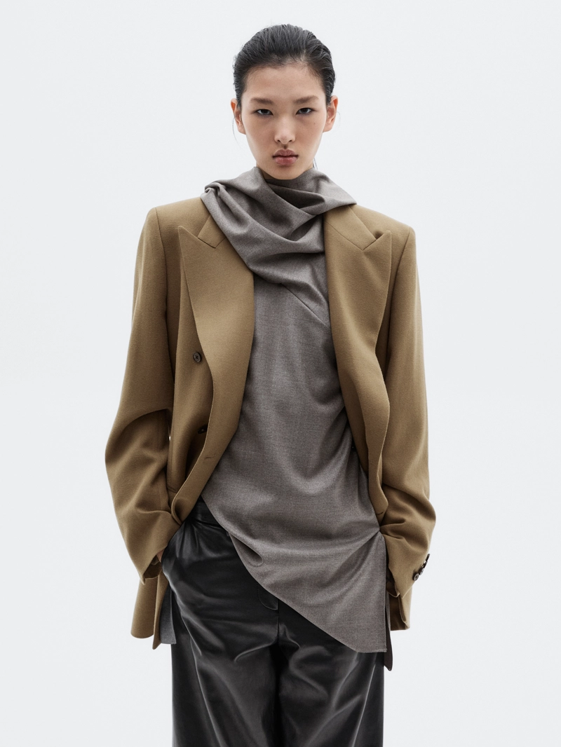 Длинный пиджак с двубортной застежкой из 100% шерсти - limited