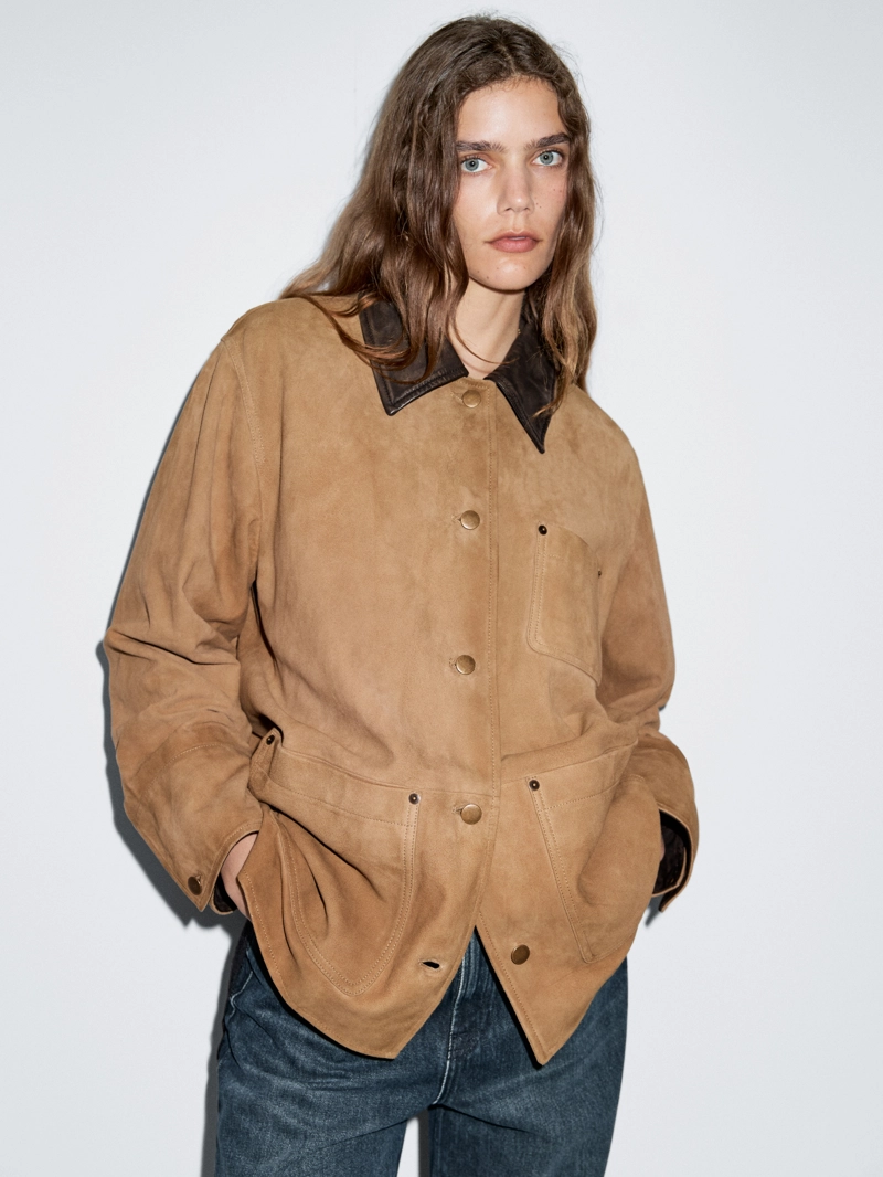 Замшевая куртка с деталями на воротнике