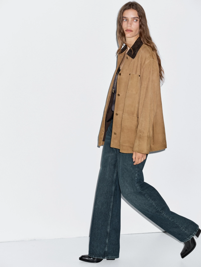 Замшевая куртка с деталями на воротнике