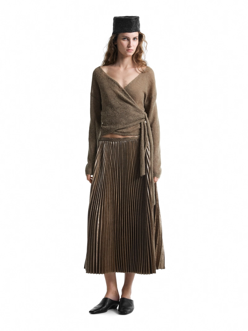 Юбка-миди со складками и металлическим эффектом