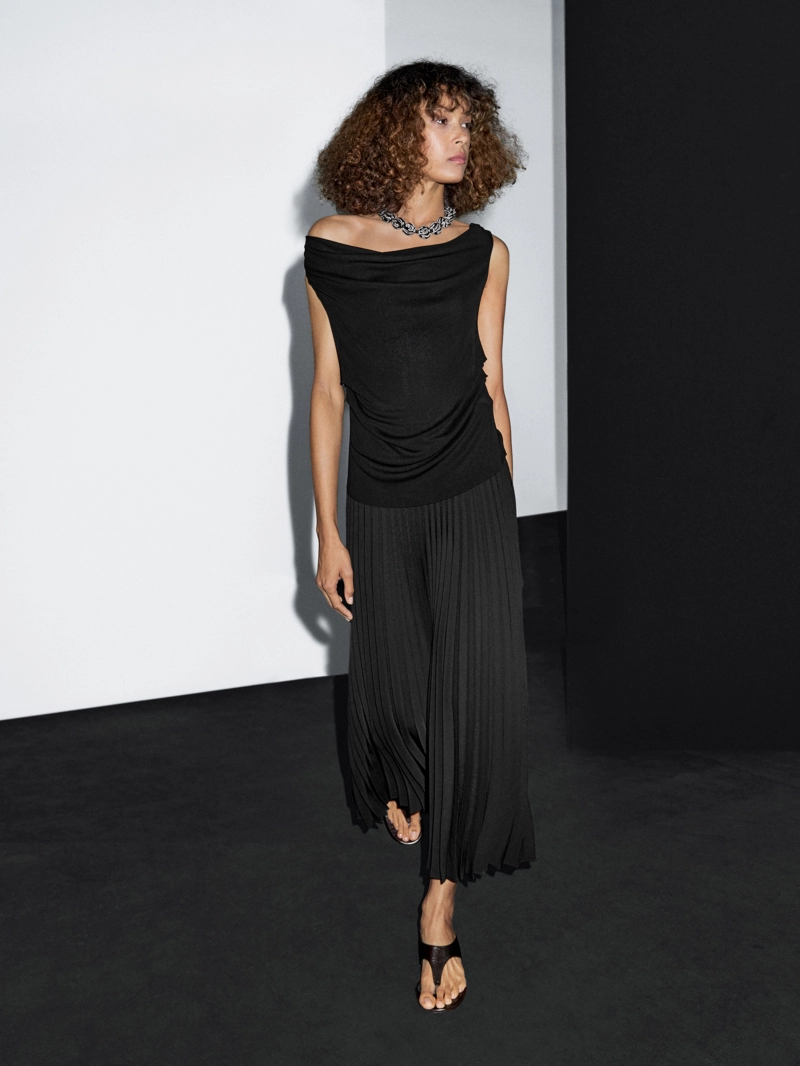 Длинная плиссированная юбка