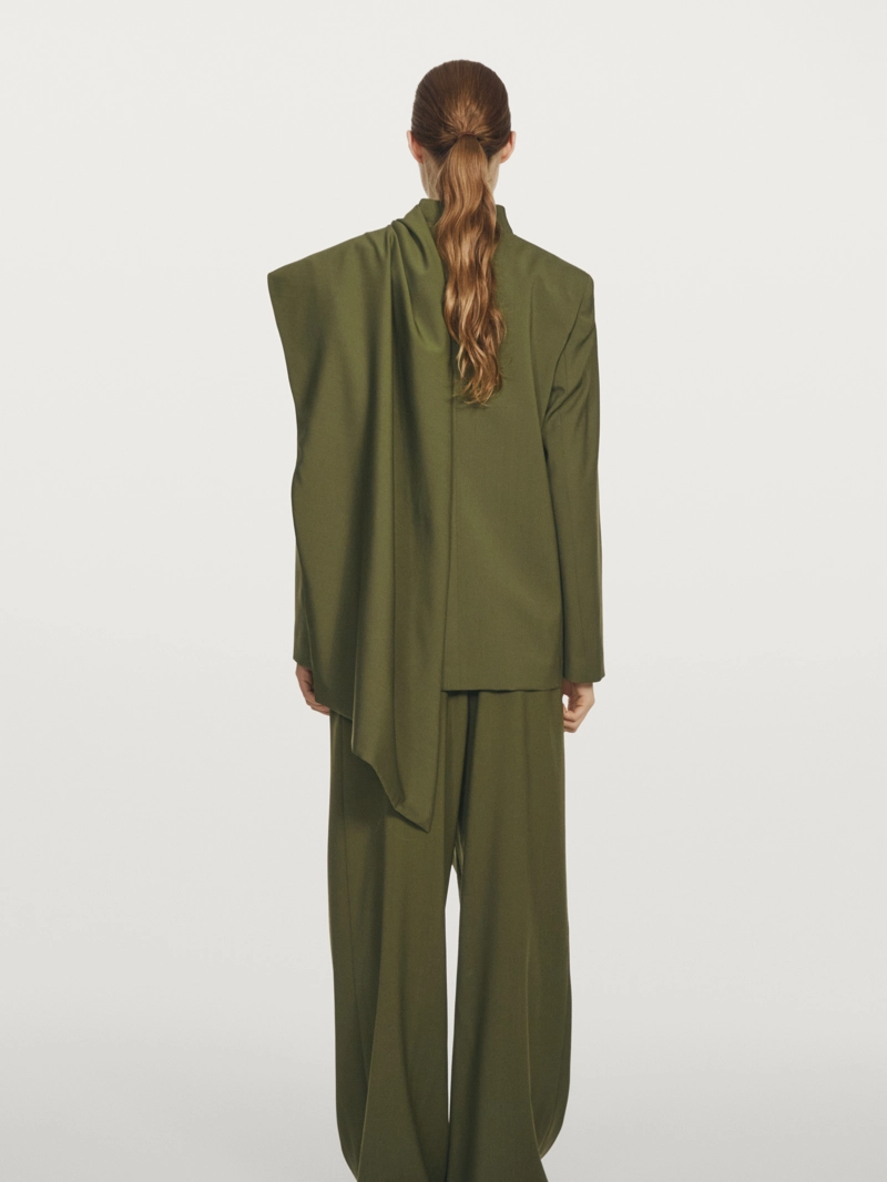 Пиджак с шарфом из 100% шерсти - studio