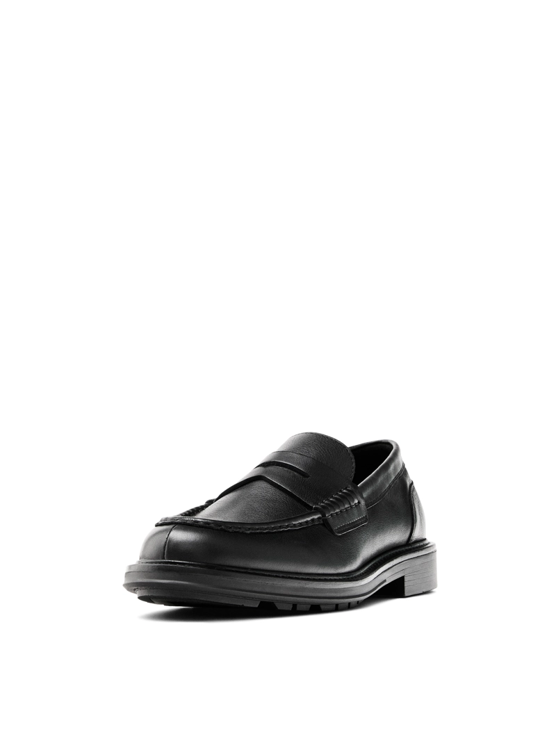 Мягкие кожаные мокасины