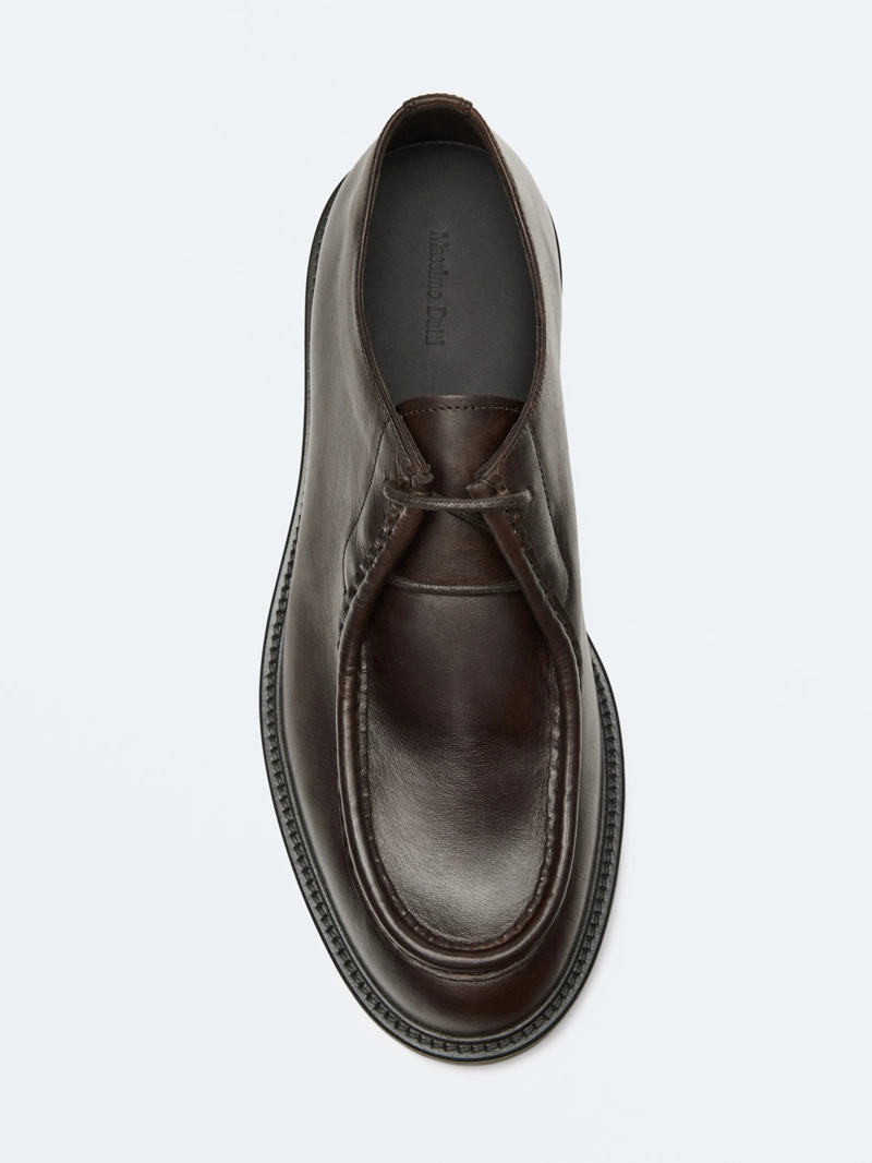 Кожаные туфли с мокрым носом