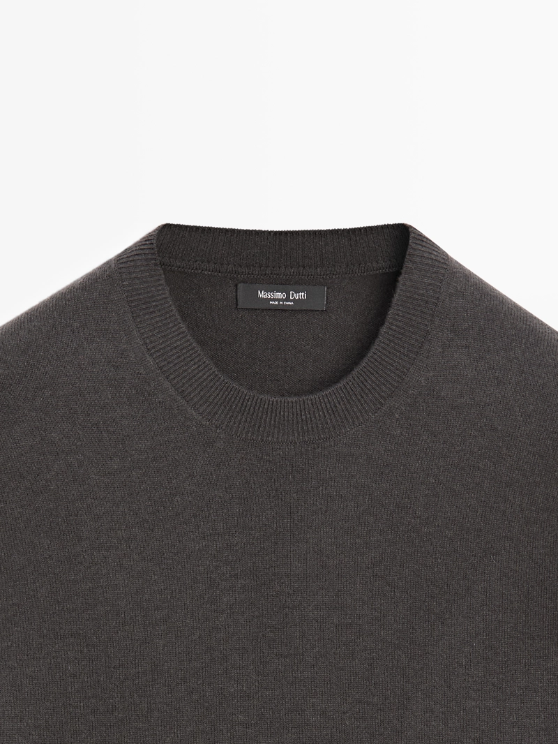 Свитер из шерсти и кашемира