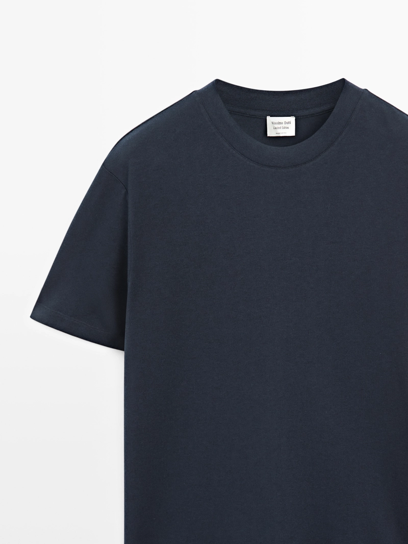 Футболка из хлопкового смесового материала коротких рукавом - лимитирована