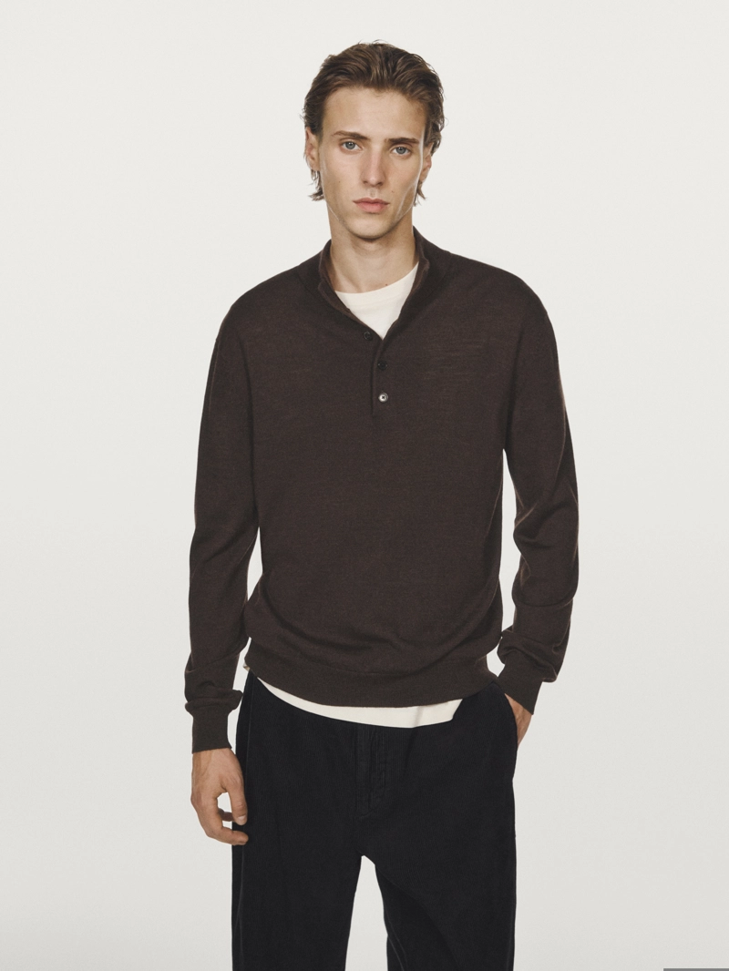 Водолазка из 100% шерсти с пуговицами