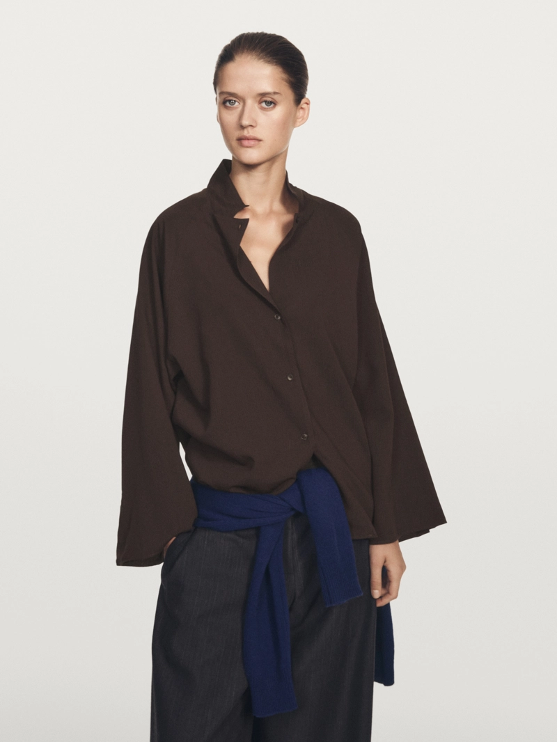 Рубашка с текстурными рукавами реглан