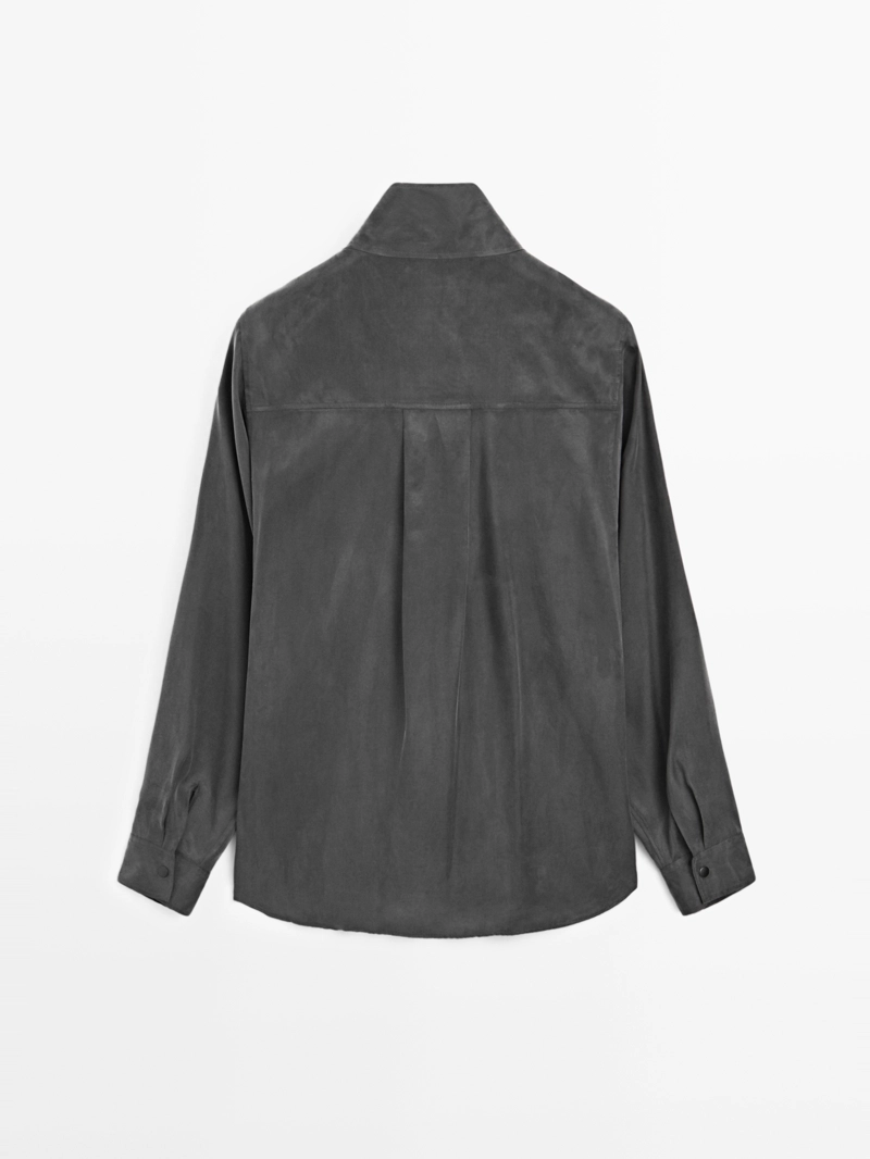 Рубашка свободного кроя с кнопками