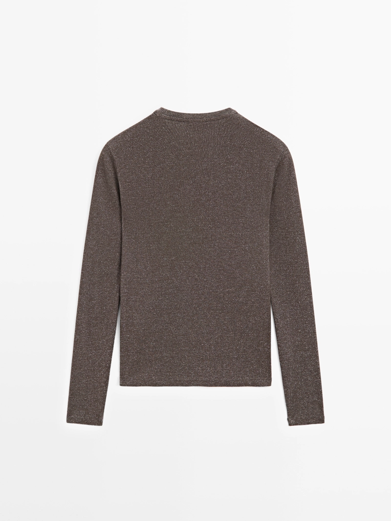 Футболка с длинным рукавом и металлическим блеском