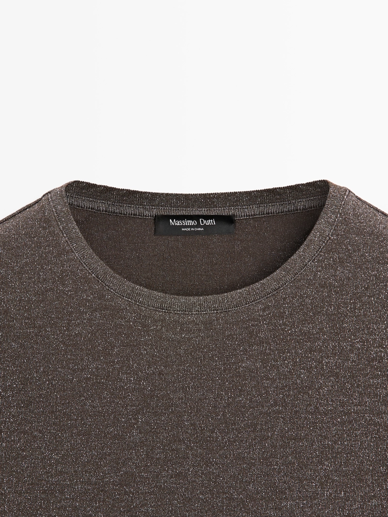 Футболка с длинным рукавом и металлическим блеском