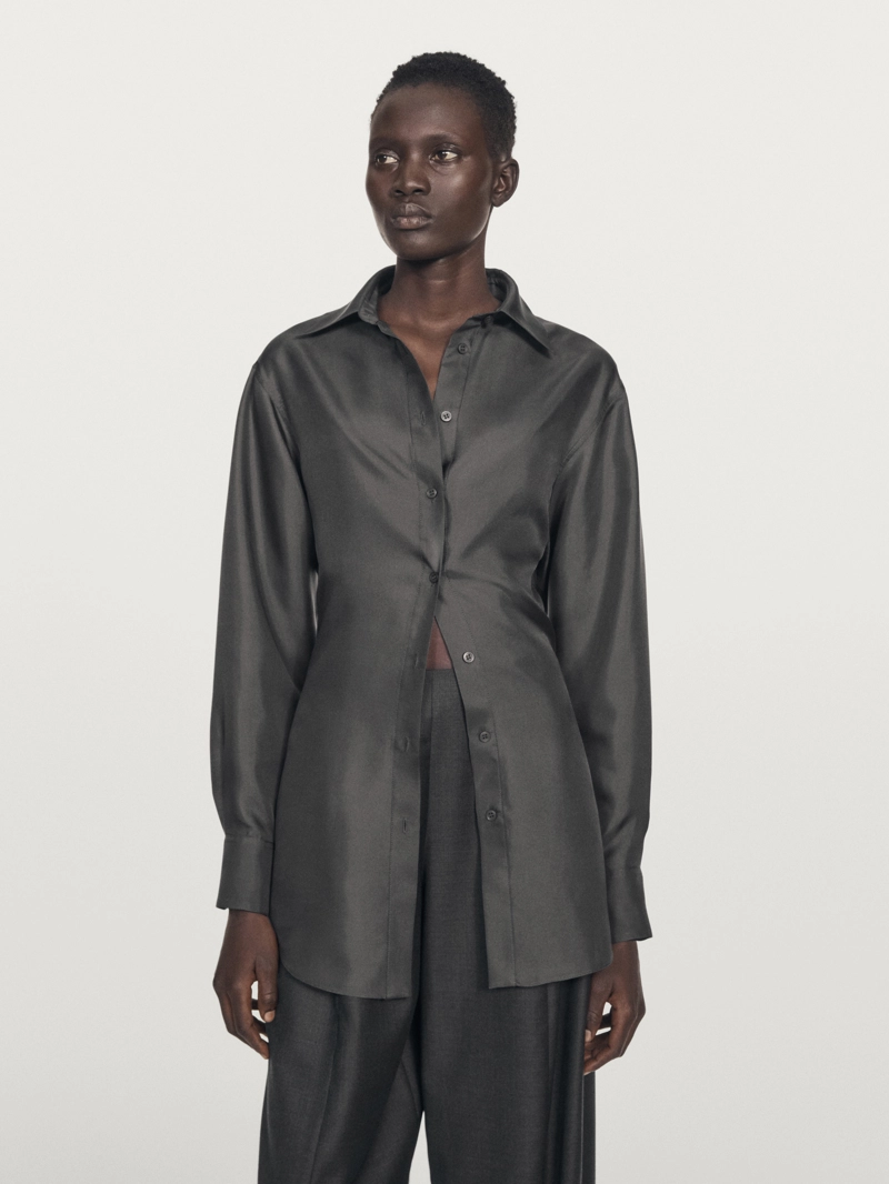 Рубашка из 100% шелка с приталенным силуэтом - limited