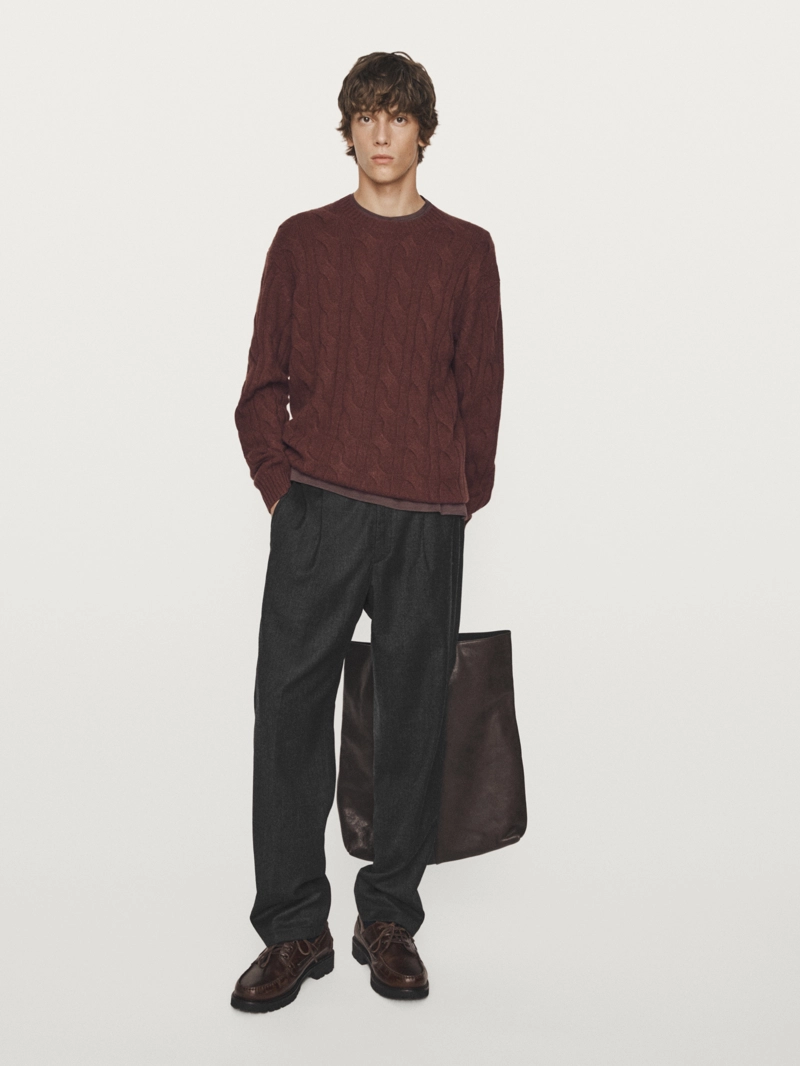 Пуловер из шерстяной смеси с косами