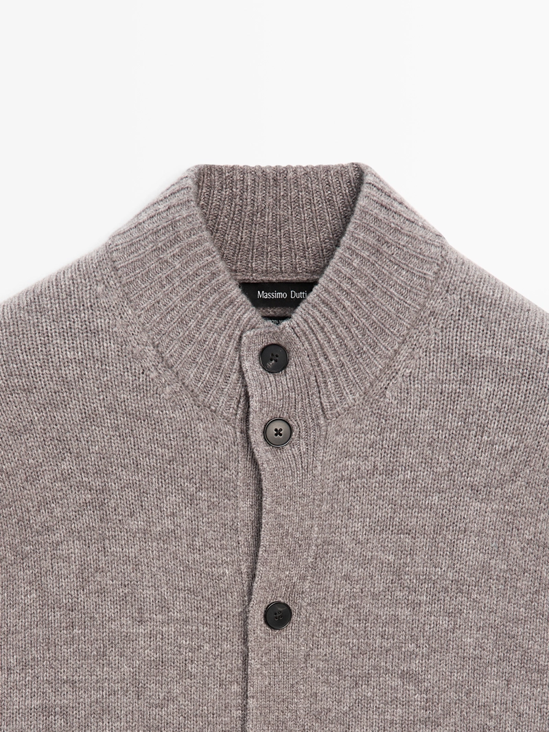 Кардиган с высоким воротом из 100% шерсти