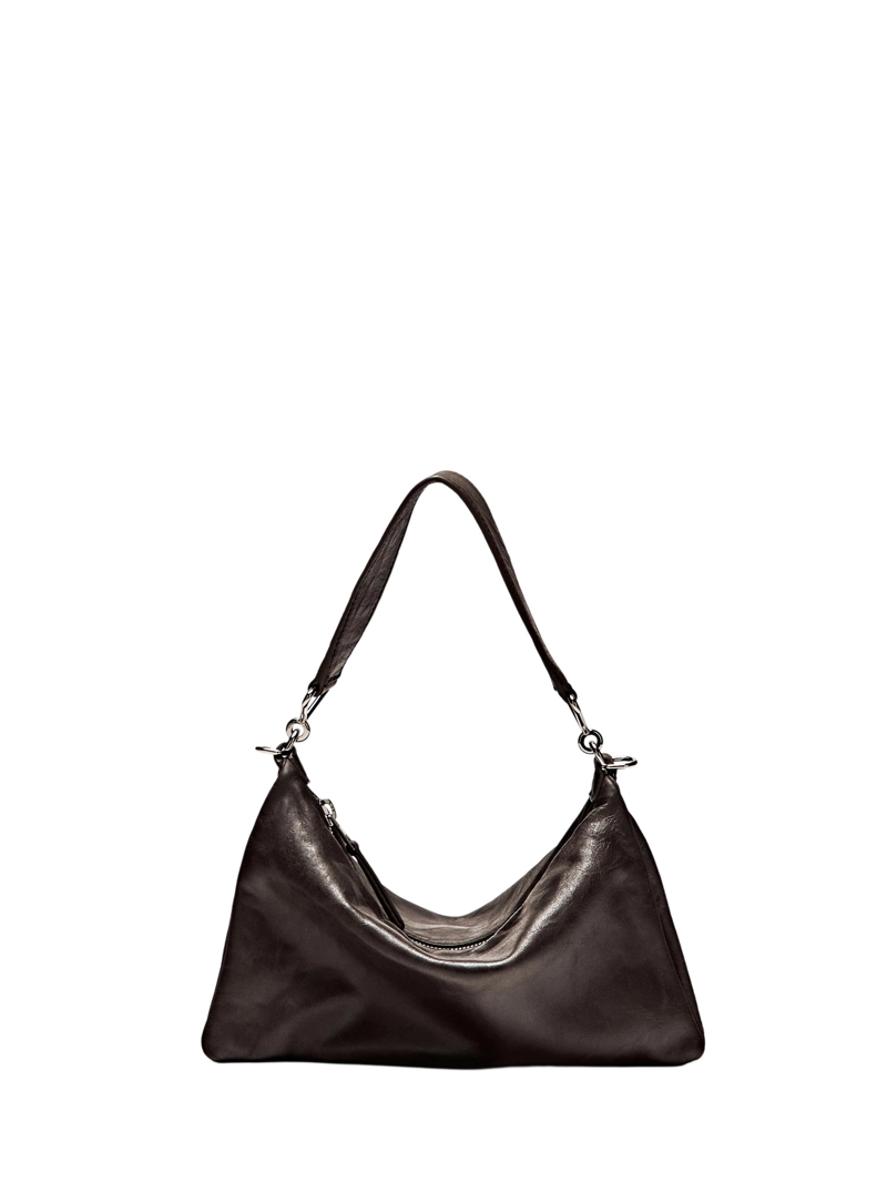 Сумочка из кожи с отделениями