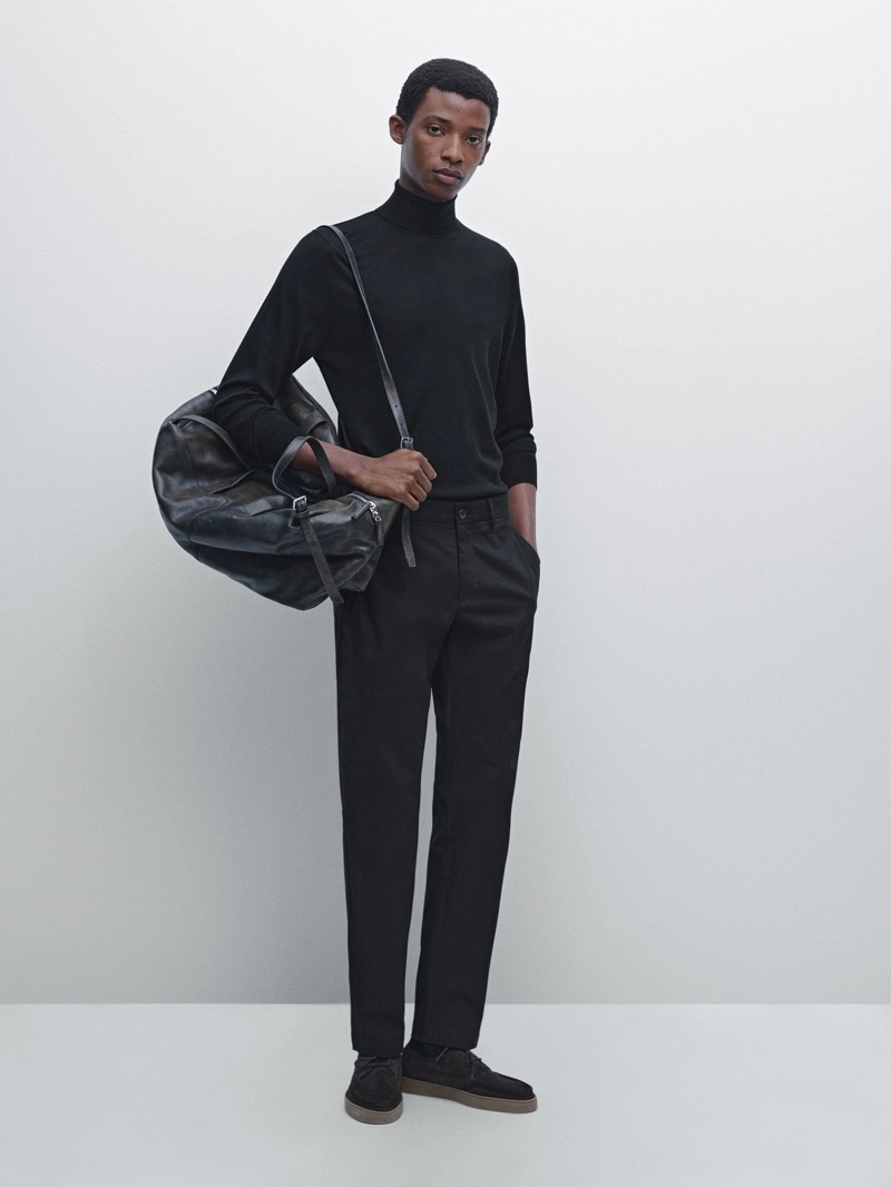 Вязаный свитер с высоким воротником из шерстяной смеси