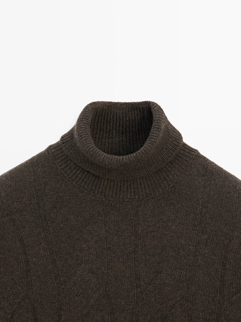 Вязаный свитер из шерстяной смеси с высоким воротником l01152233