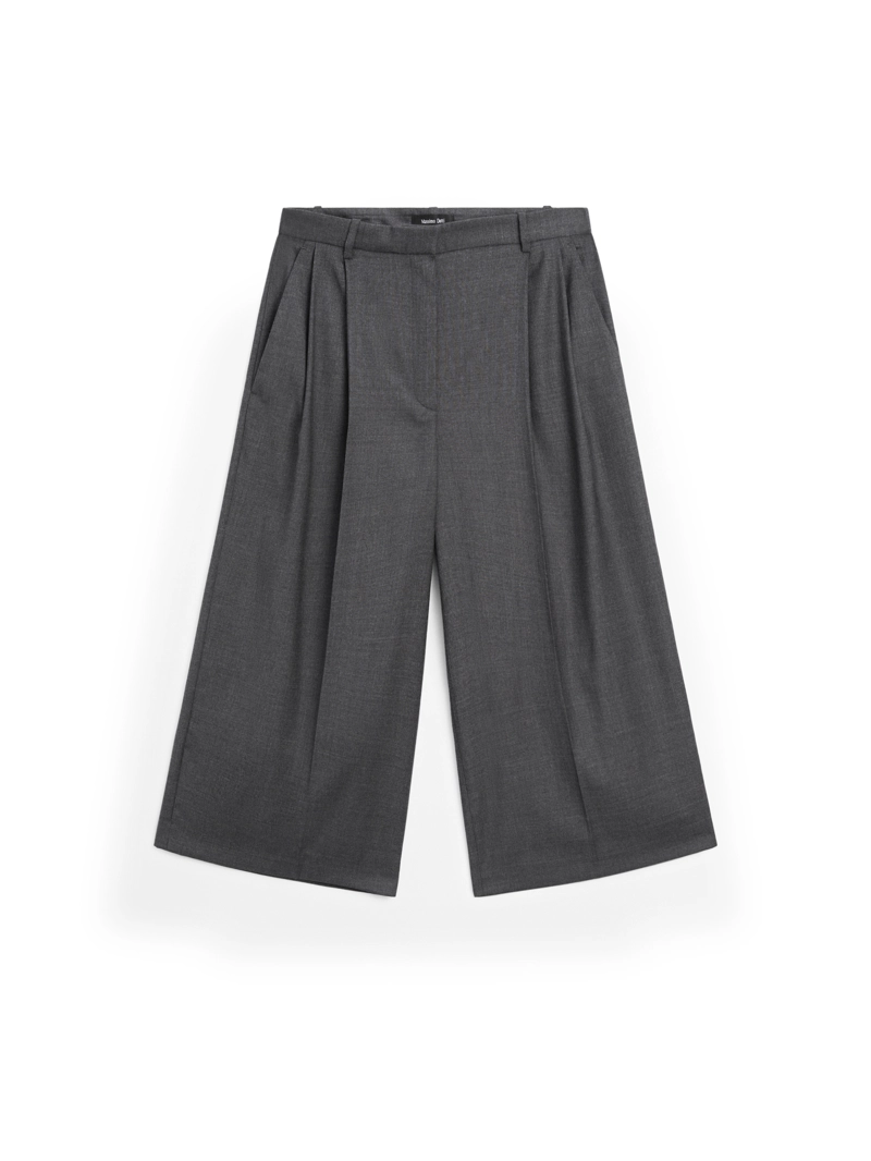 Шорты-бермуды из 100% шерсти с защипами