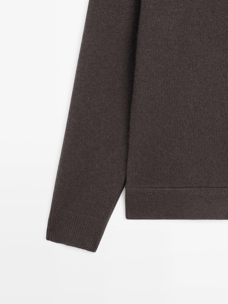 Кардиган из 100% шерсти с воротником-поло