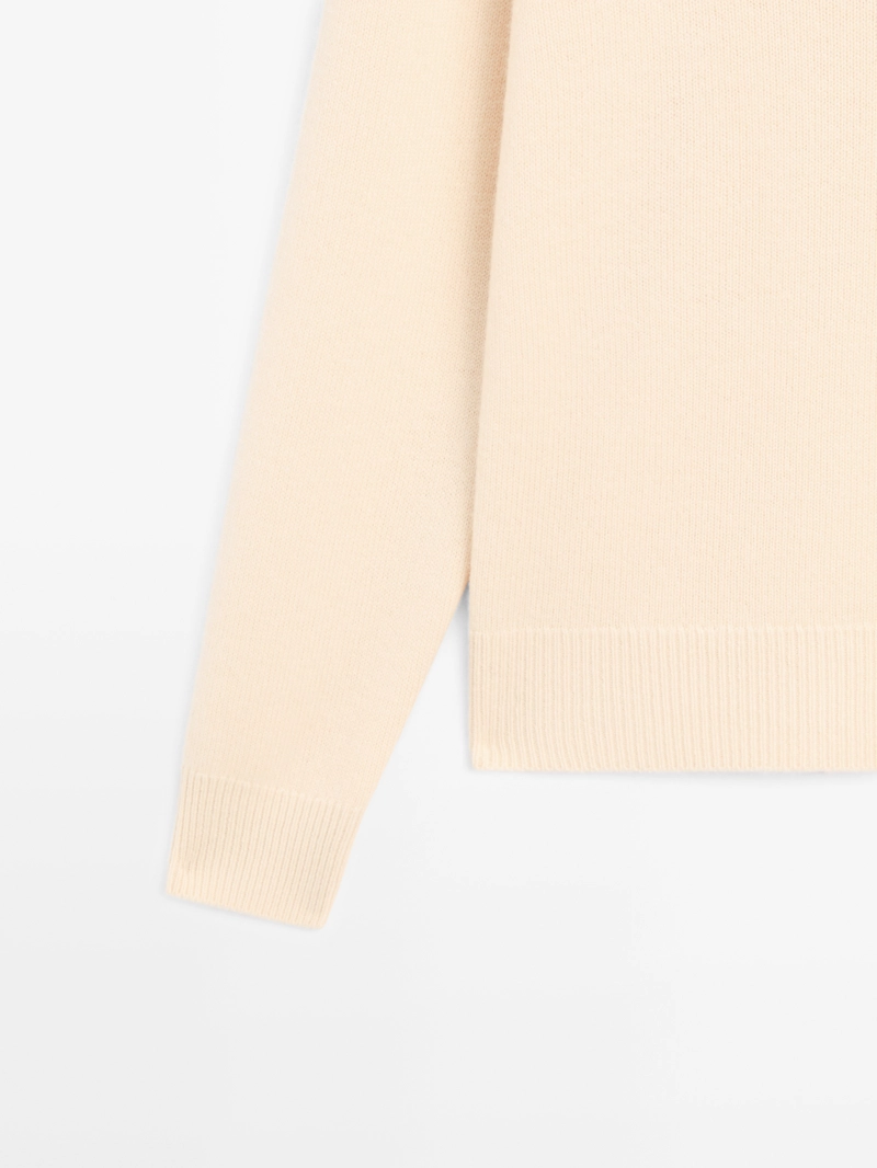 Кардиган с v-образным вырезом из 100% шерсти