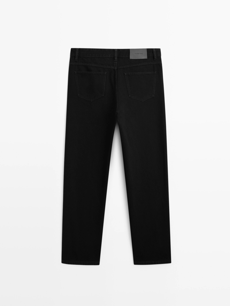 Джинсы с широкими штанинами