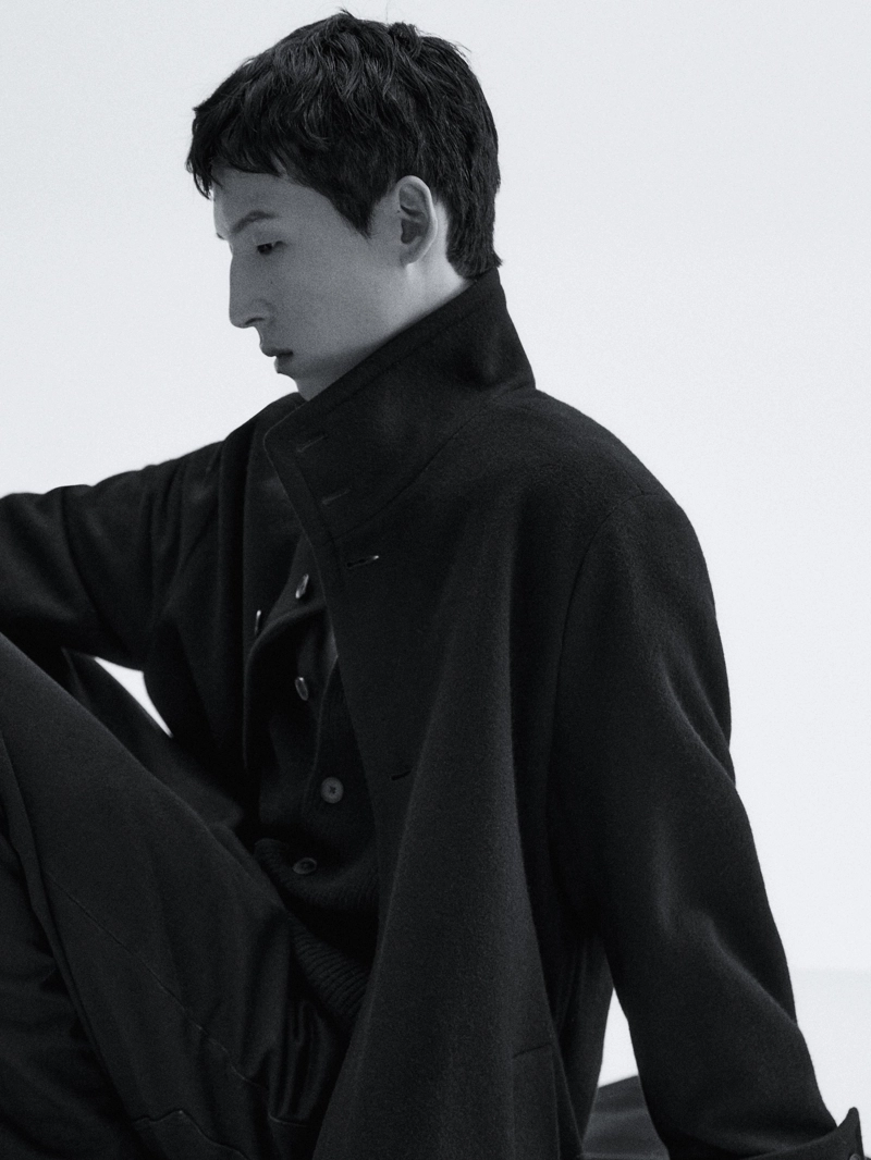 Джинсы с широкими штанинами