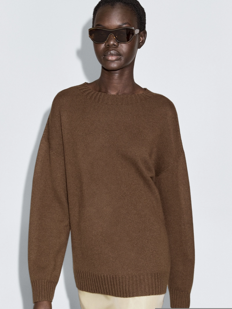 Свитер с круглым вырезом из шерстяно-вискозной смеси