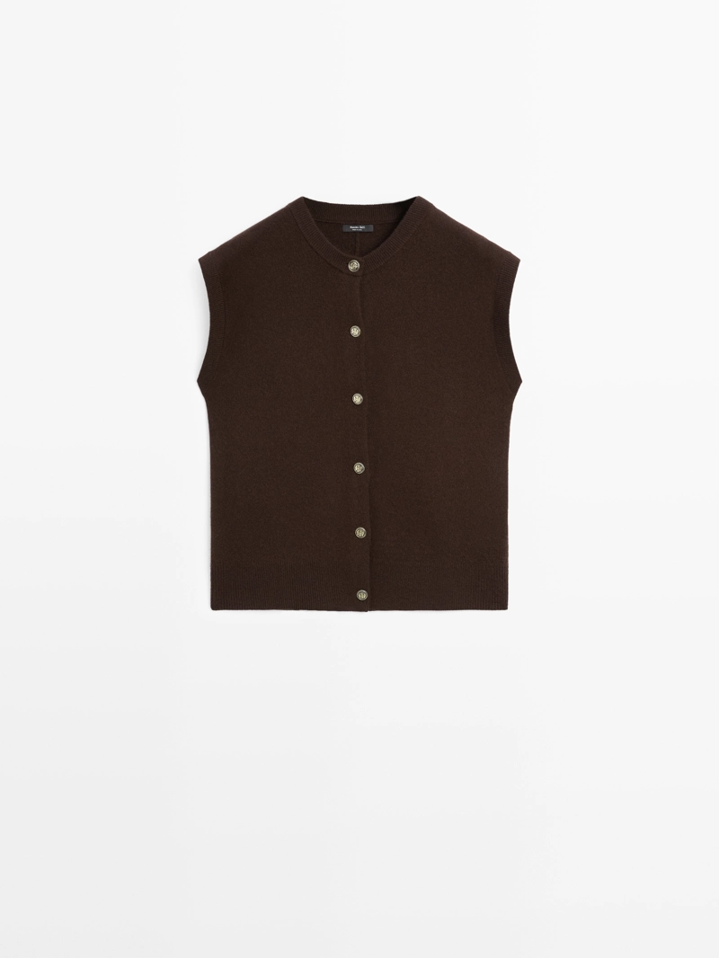 Жилет из вязаного шерстяного микса с золотыми пуговицами