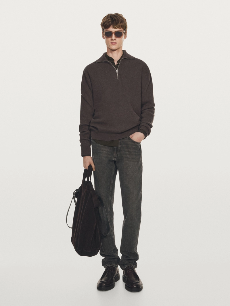 Свитер с высоким воротником и молнией