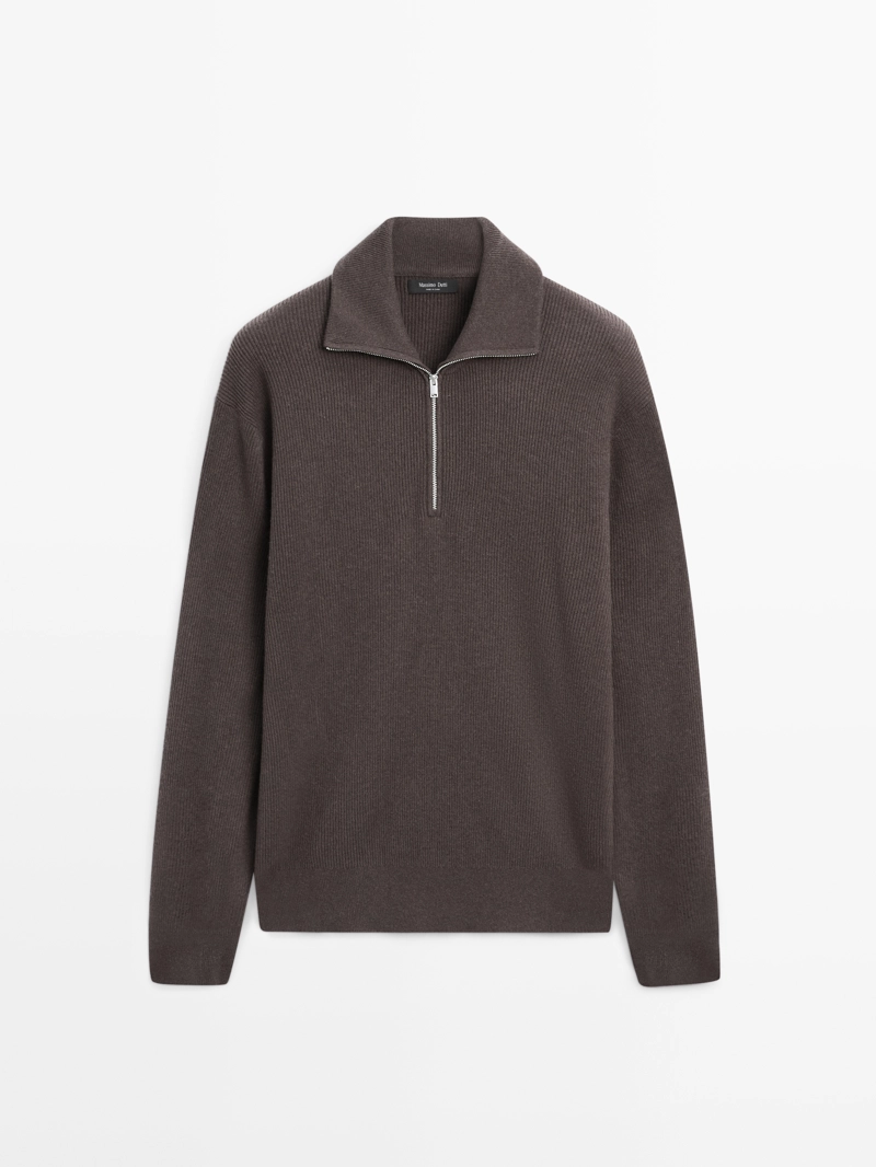 Свитер с высоким воротником и молнией