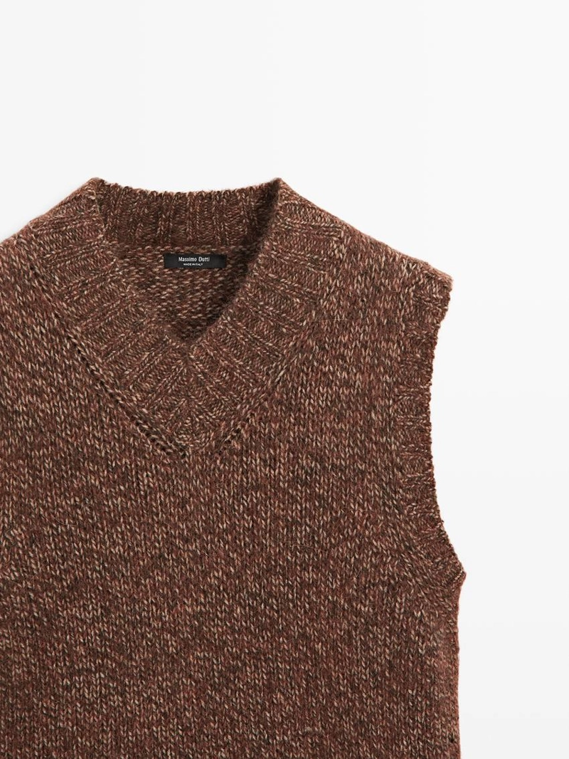 Жилет из меланжевой альпаки и войлока с текстурой