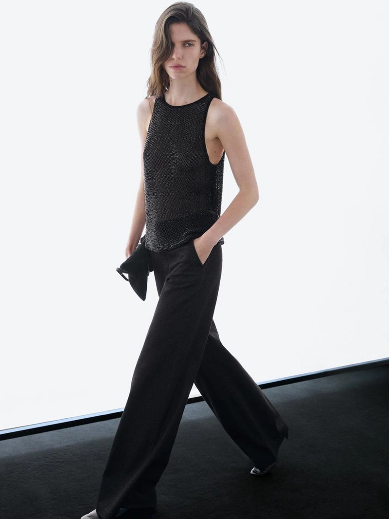 Прозрачный топ с бисером в тон