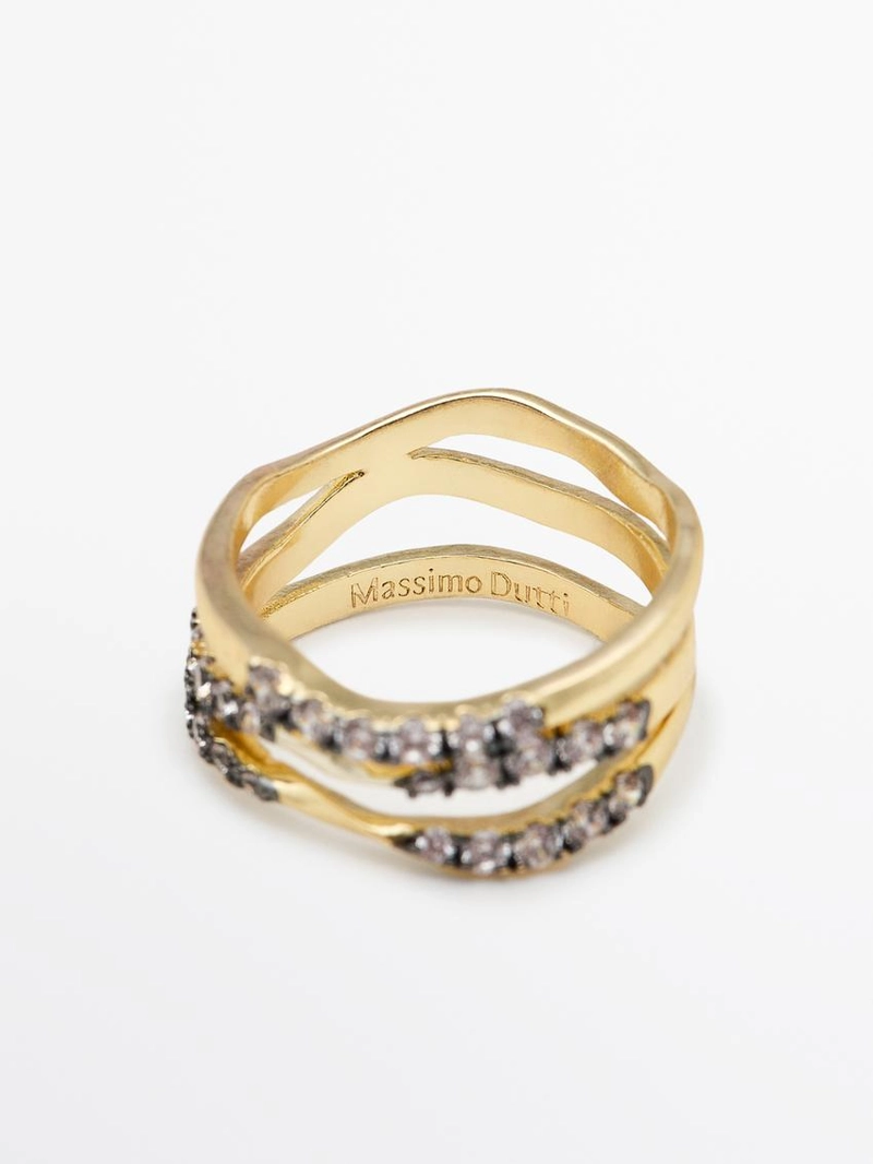 Кольцо с кристаллами