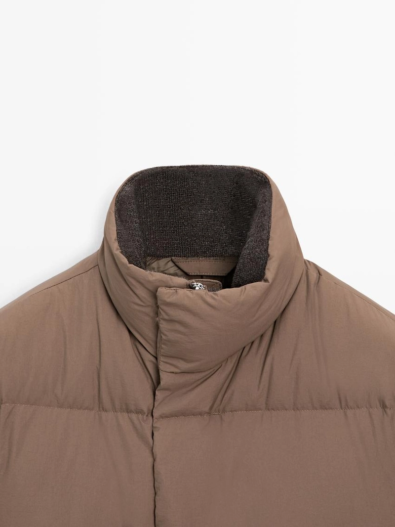 Пуховик с водоотталкивающим покрытием