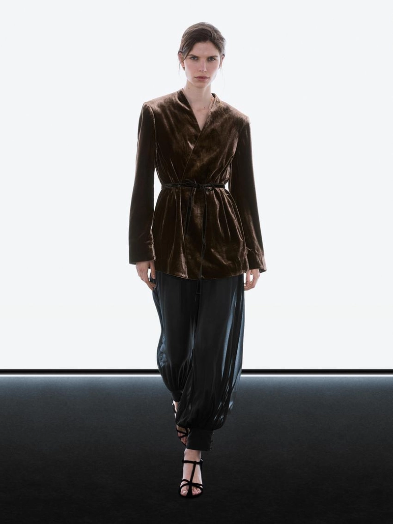 Куртка из вельвета с завязкой на бант