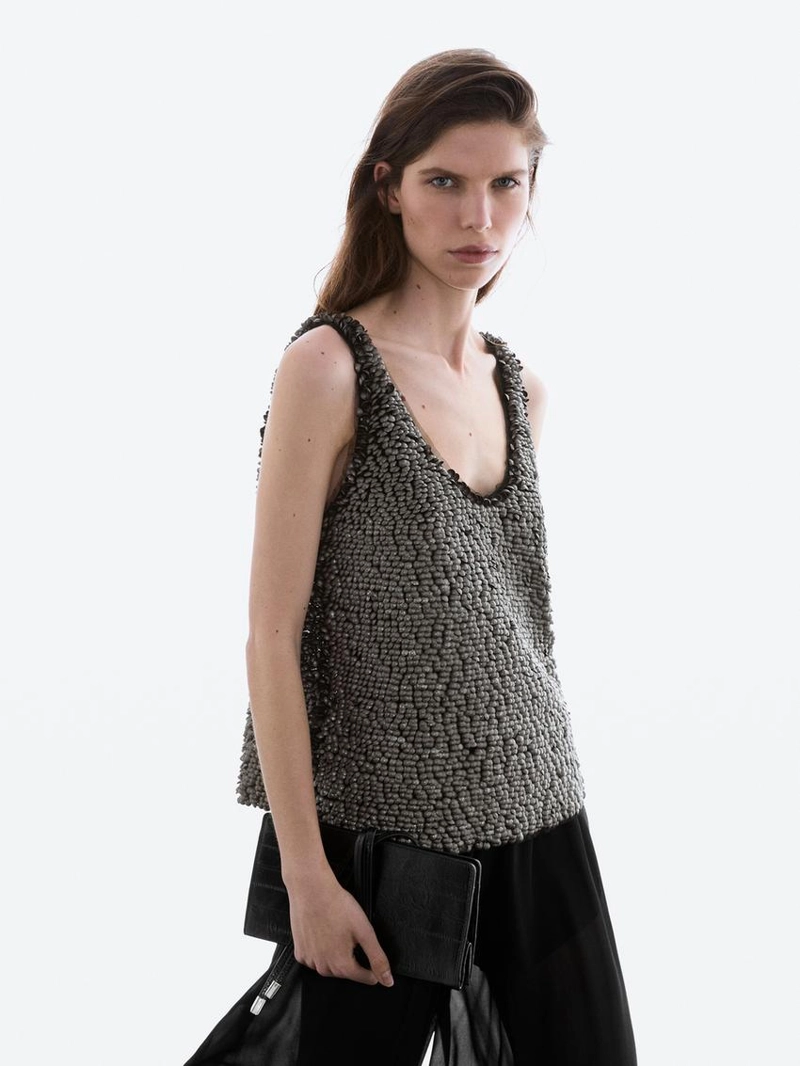 Топ с бретелями и бисером