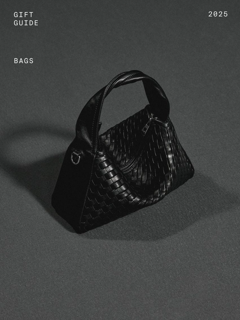 Сумка изготовленная из овечьей кожи с отделкой из наппы