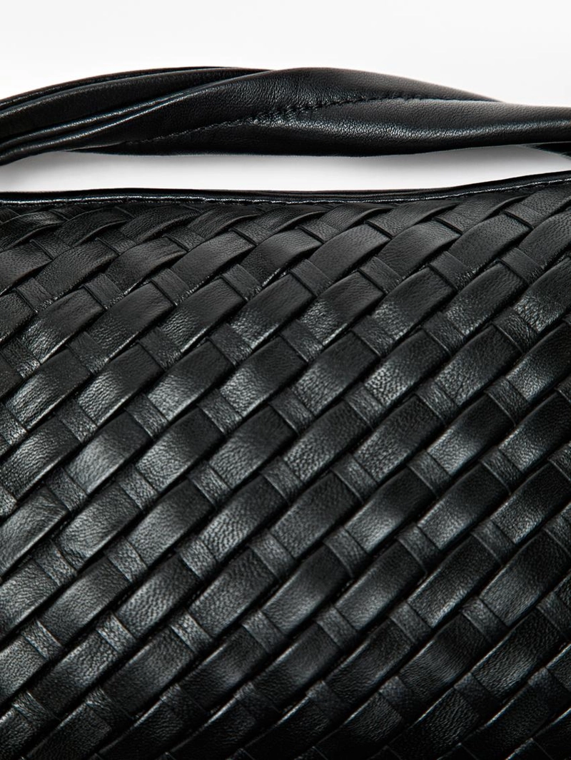 Мини-сумка из плетеной натуральной кожи