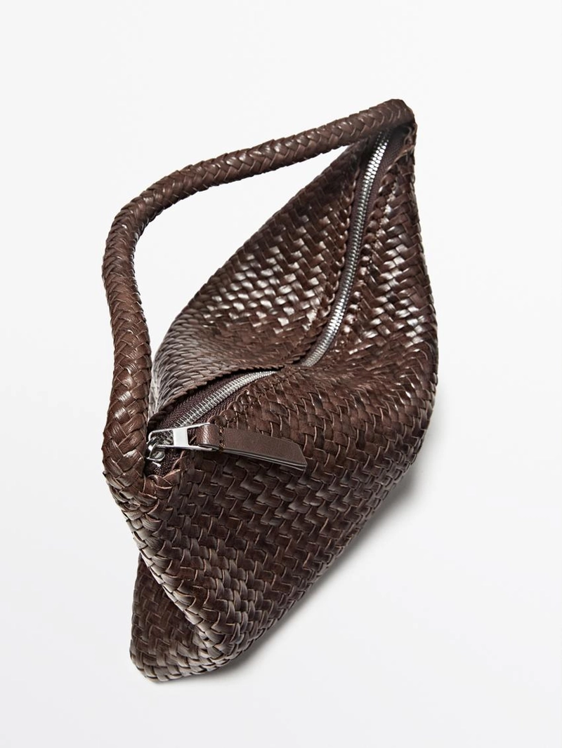 Маленькая плетеная сумка через плечо из кожи